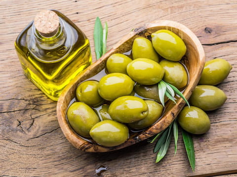 تصویر 1 از خرید زیتون شور بادامی + قیمت فروش استثنایی